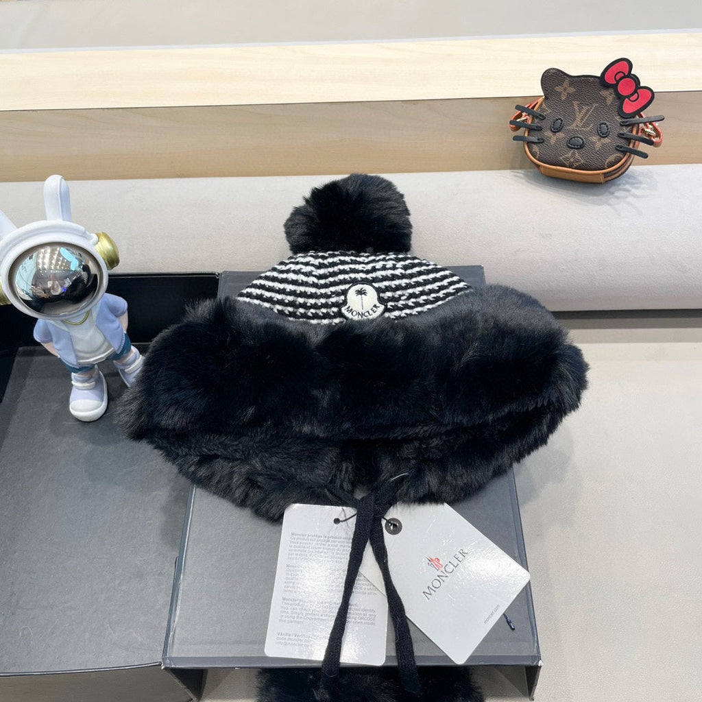 BEANIE HAT IN BLACK WOOL AND FLEECE 436748