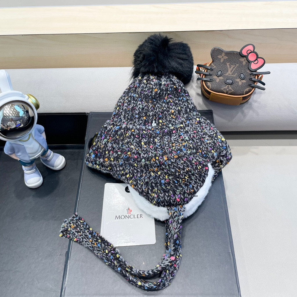 BEANIE HAT IN BLACK WOOL LINED WITH FLEECE 436773