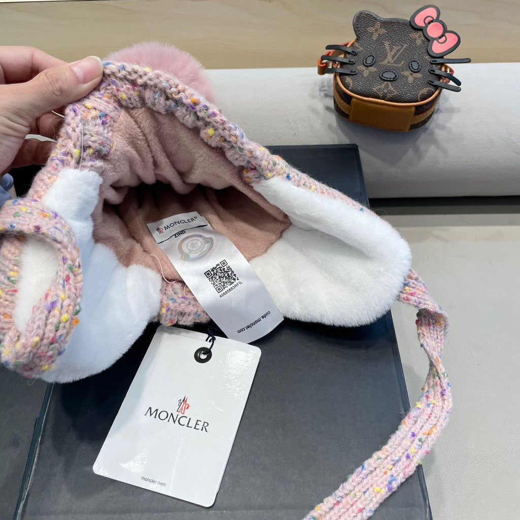 BEANIE HAT IN LIGHT PINK WOOL LINED WITH FLEECE 436776