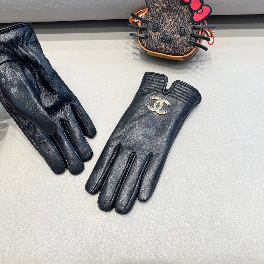 GLOVES IN BLACK LAMBSKIN WITH GOLD LOGO 462414