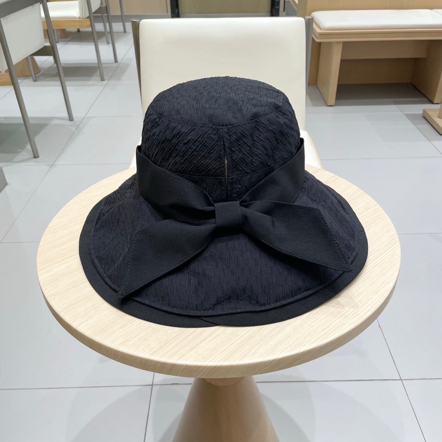 BUKET HAT MODEL 650498 IN NAVY TEXTURED FABRIC