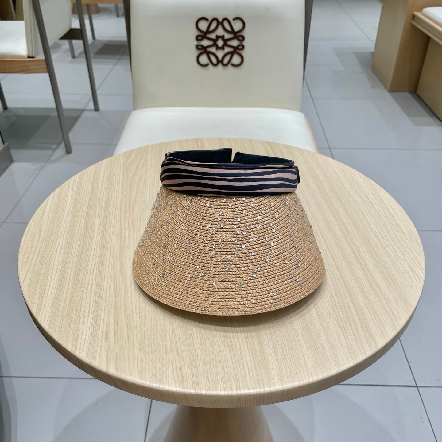 VISOR HAT MODEL 652214 IN NATURAL WOVEN STRAW