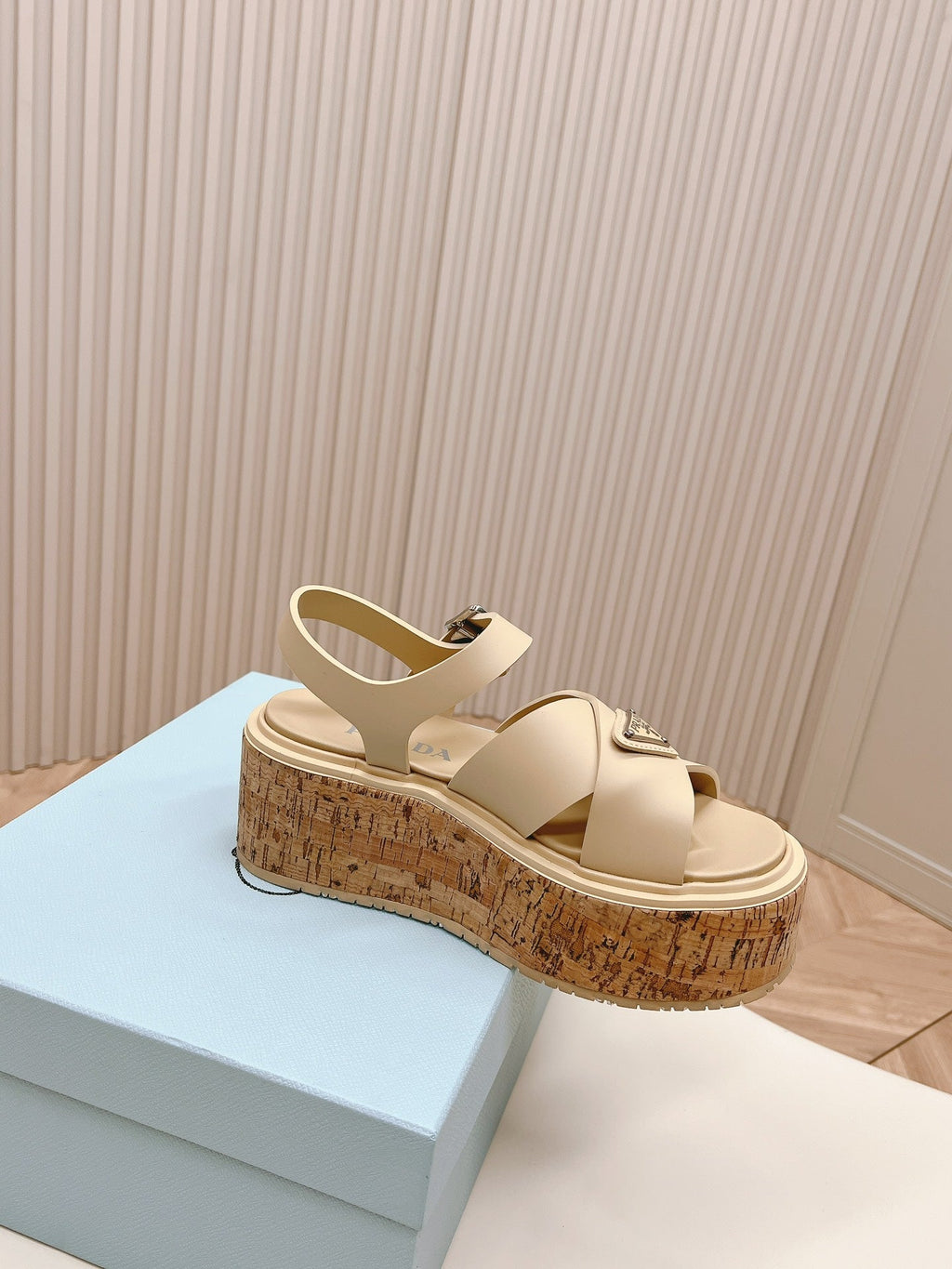 PRA WEDGE PLATFORM SANDALS BEIGE CALFSKIN