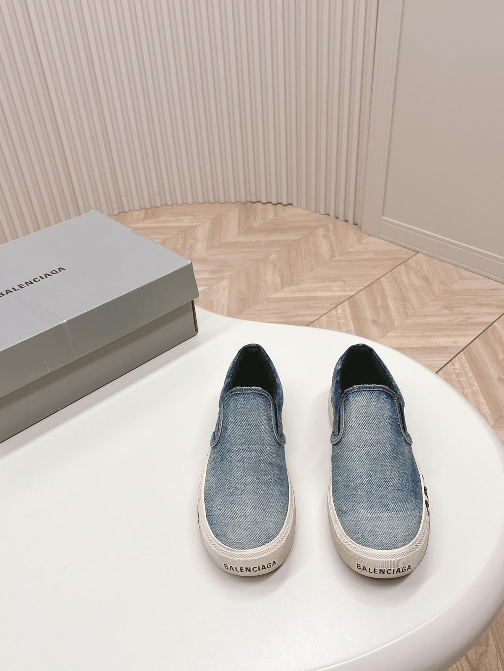 SLIP-ON SNEAKERS GRAFFITI IN LIGHT BLUE DENIM