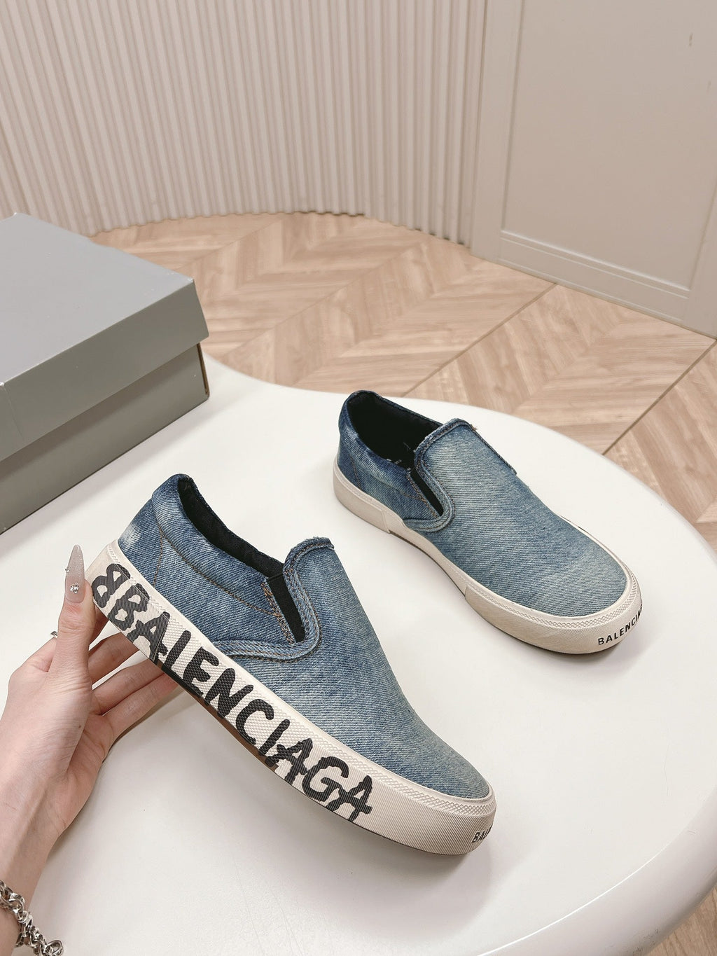 SLIP-ON SNEAKERS GRAFFITI IN LIGHT BLUE DENIM