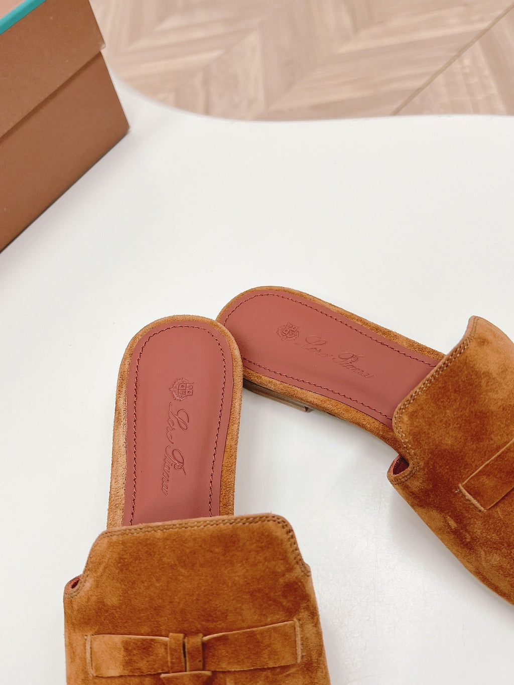 LP SUMMER CHARMS SANDALS IN BROWN SUEDE