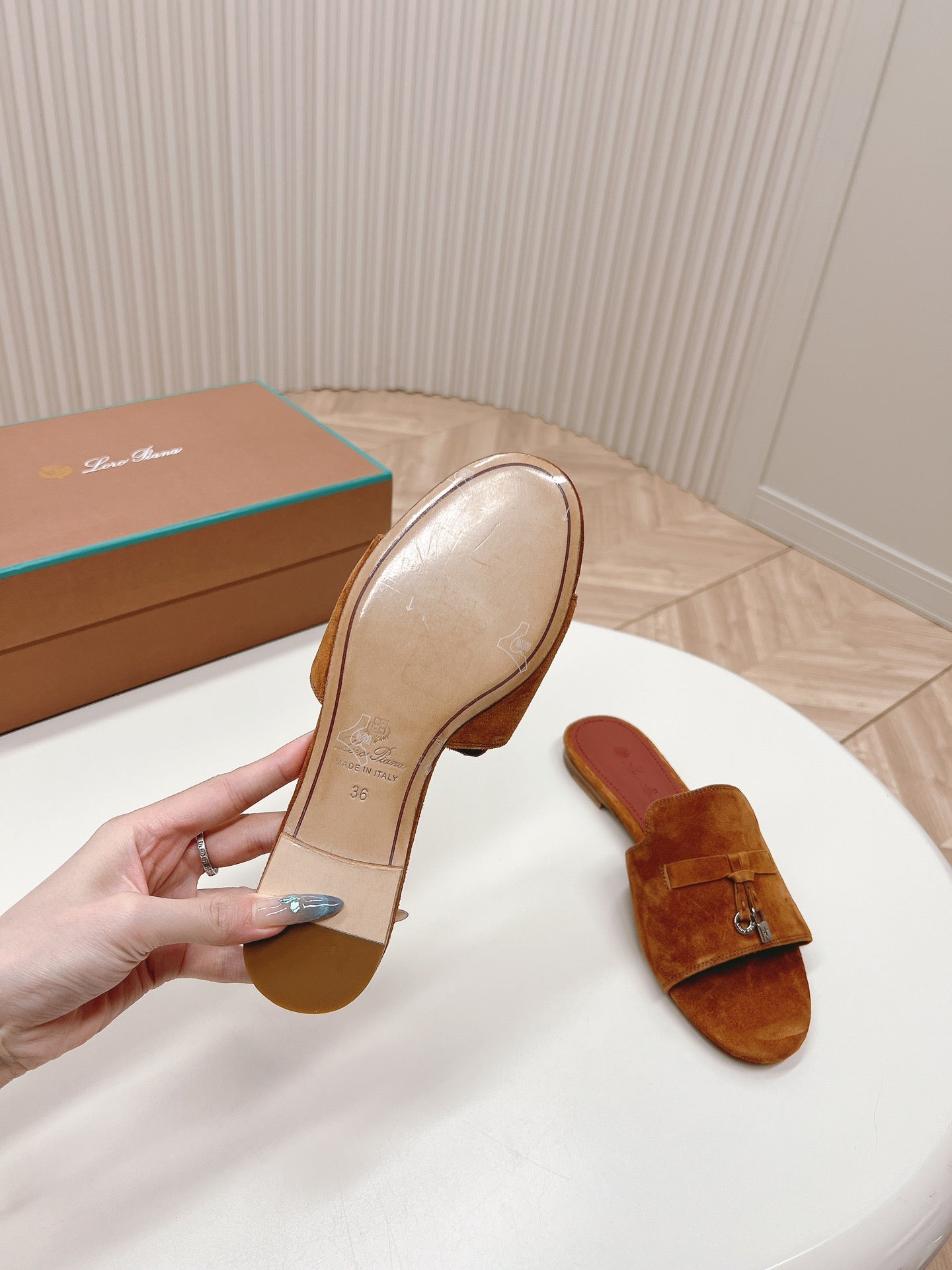 LP SUMMER CHARMS SANDALS IN BROWN SUEDE