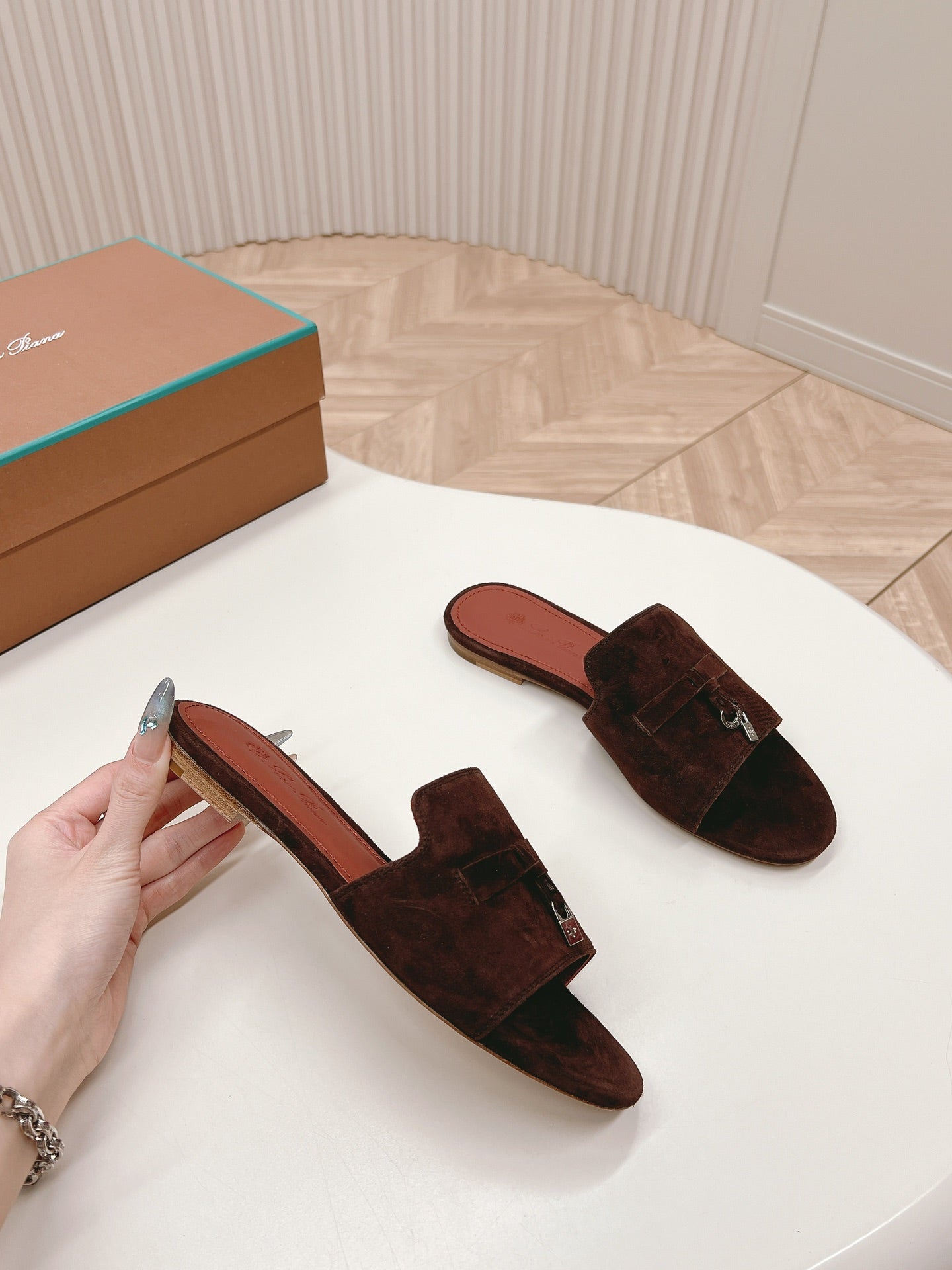 LP SUMMER CHARMS SANDALS IN BURNT UMBER SUEDE