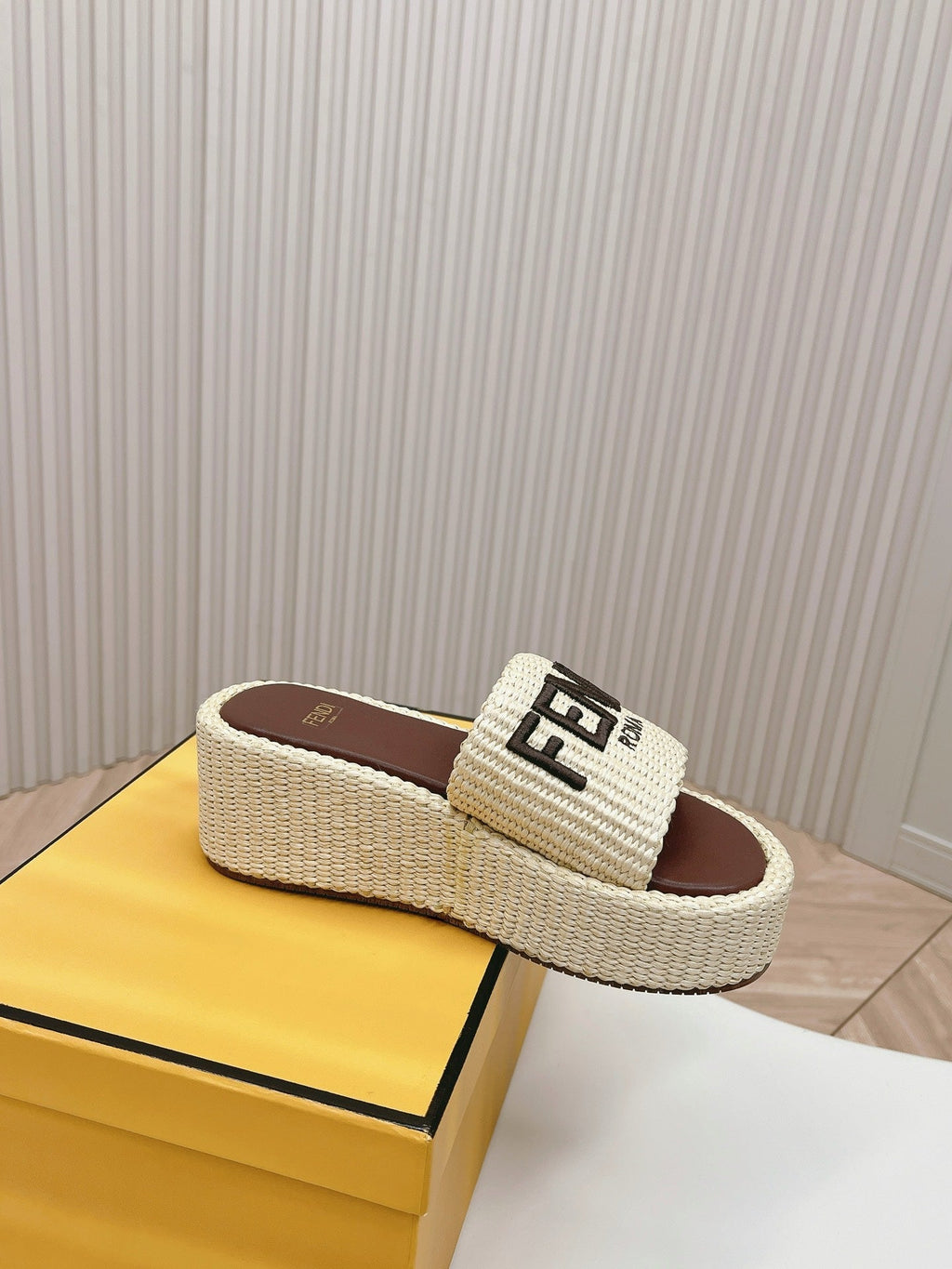 FENDI SIGNATURE WEDGE PLATFORM 6 CM IN BEIGE FIBRE WITH BROWN EMBROIDERED LOGO