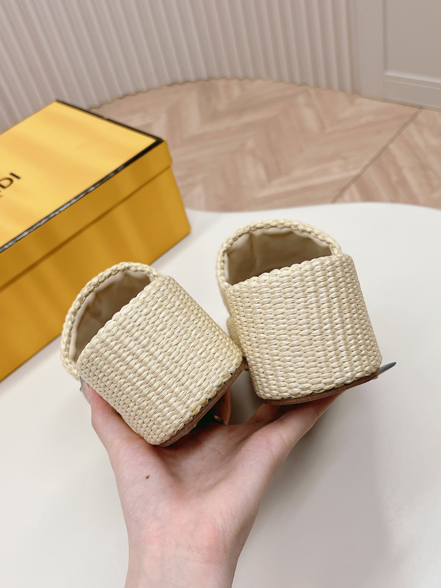 FENDI SIGNATURE WEDGE PLATFORM 6 CM IN BEIGE FIBRE WITH BROWN EMBROIDERED LOGO