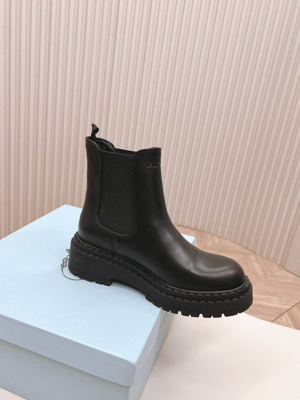 PRA BRUSHED BOOTIES BLACK CALFSKIN