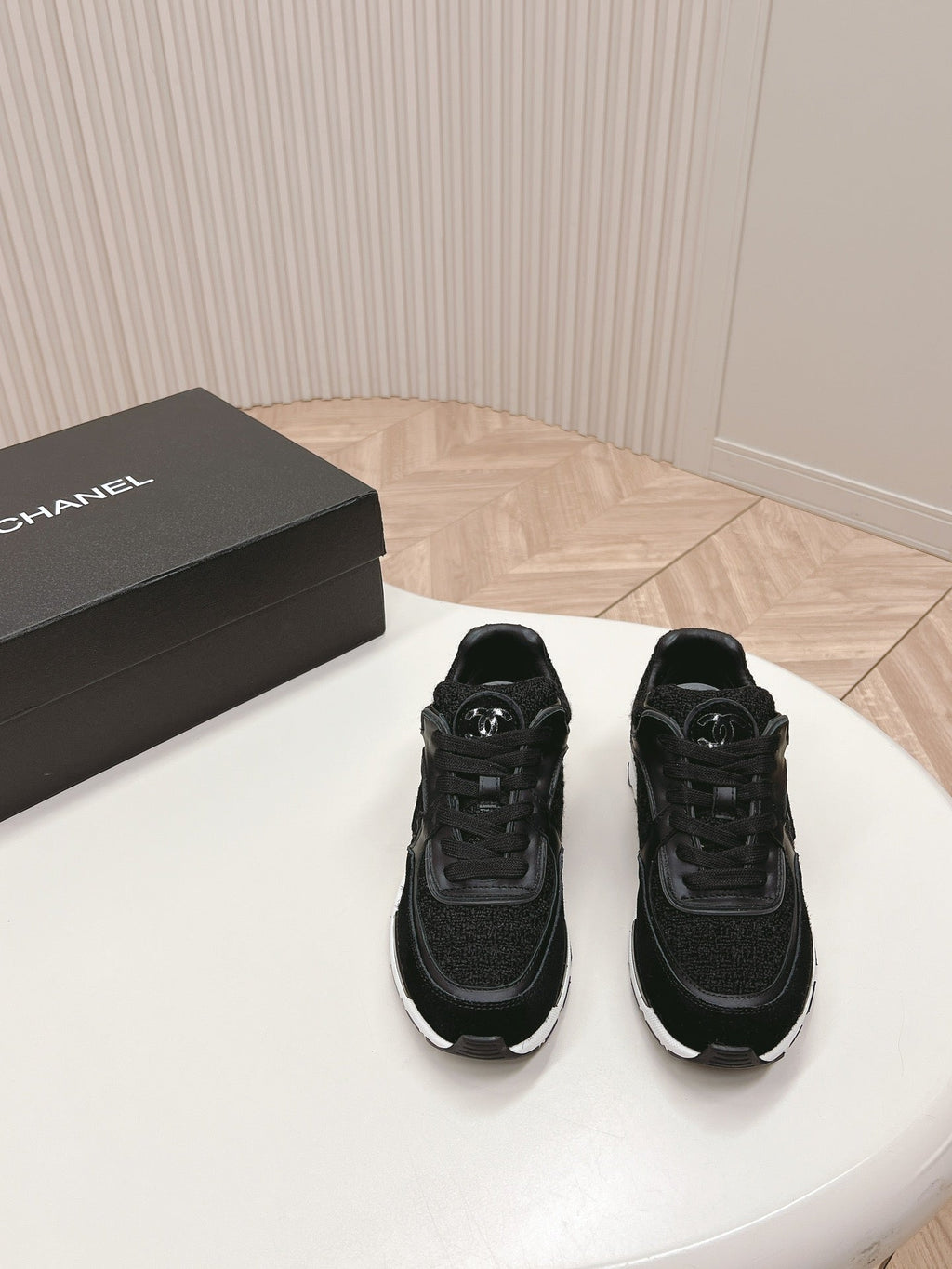 TRAINERS IN BLACK SUEDE AND CALFSKIN