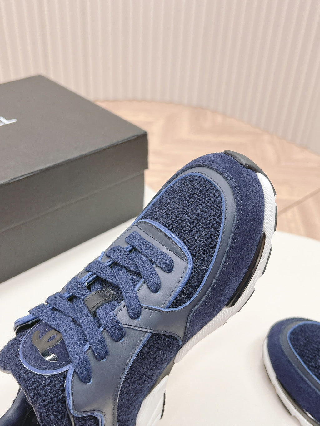 TRAINERS IN MIDNIGHT BLUE SUEDE AND CALFSKIN