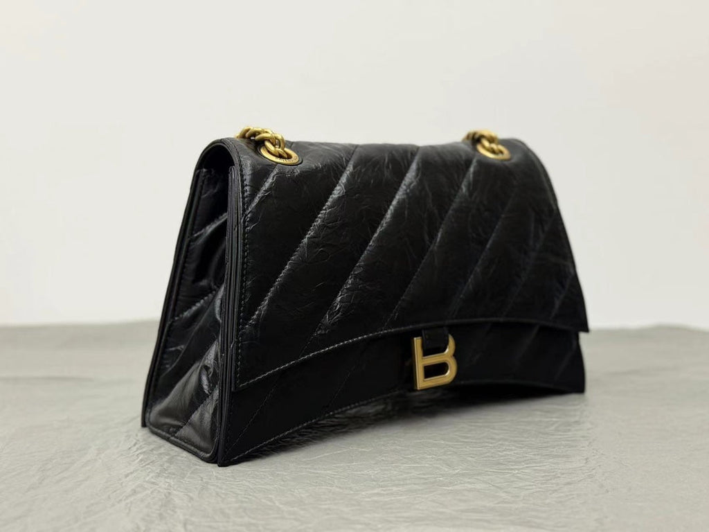 CRUSH MEDIUM CHAIN BAG 31 IN BLACK QUILTED CRUSHED CALFSKIN GOLD HARDWARE