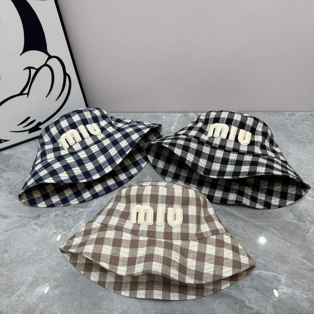 MM BUCKET CHECKED PATTERN WITH LOGO