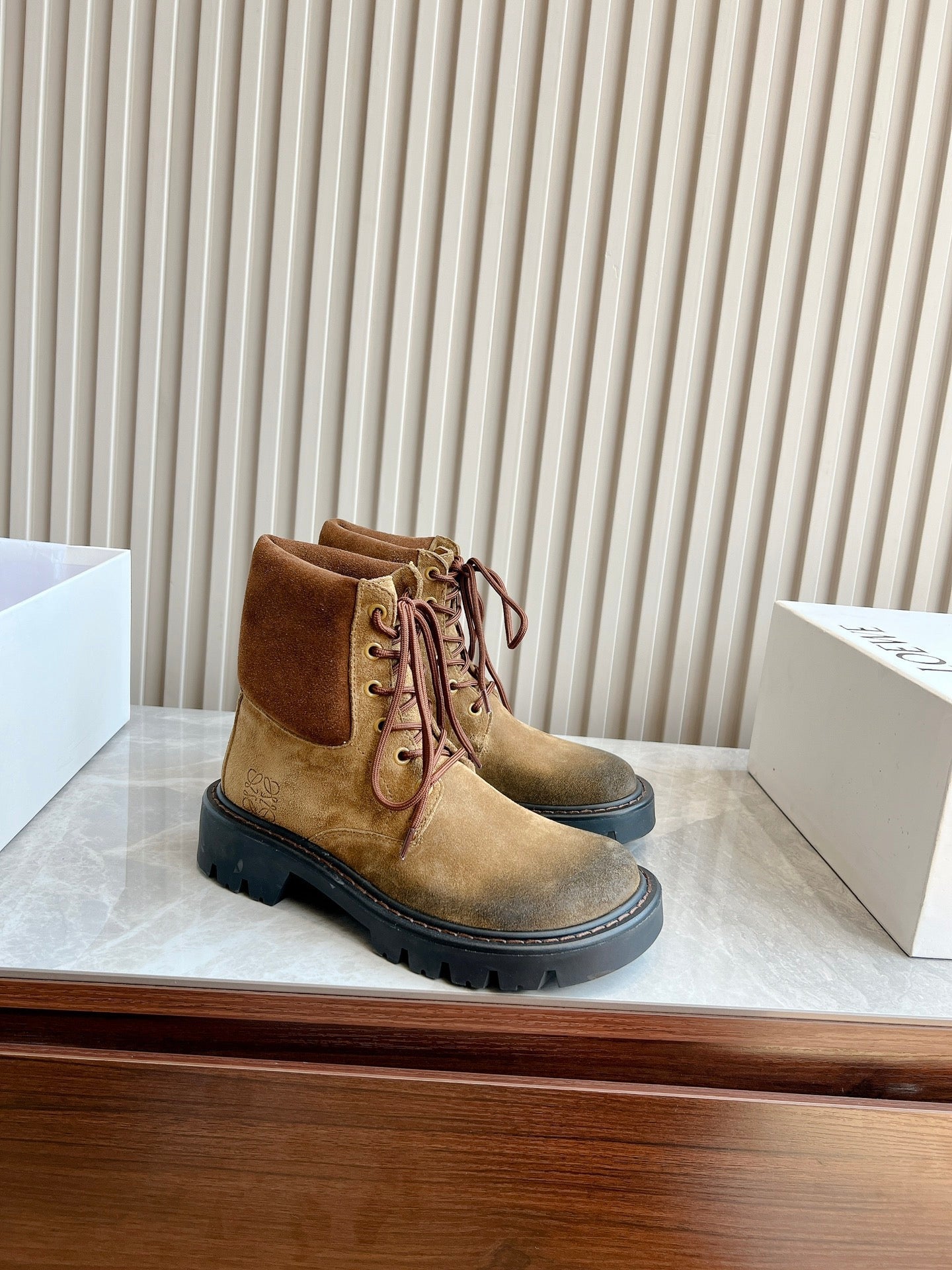 LW SIERRA COMBAT BOOT BROWN AND BLACK SUEDE