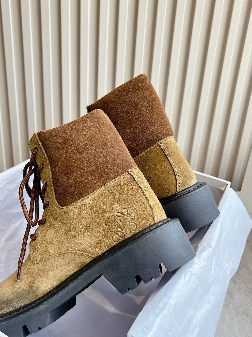 LW SIERRA COMBAT BOOT BROWN AND BLACK SUEDE