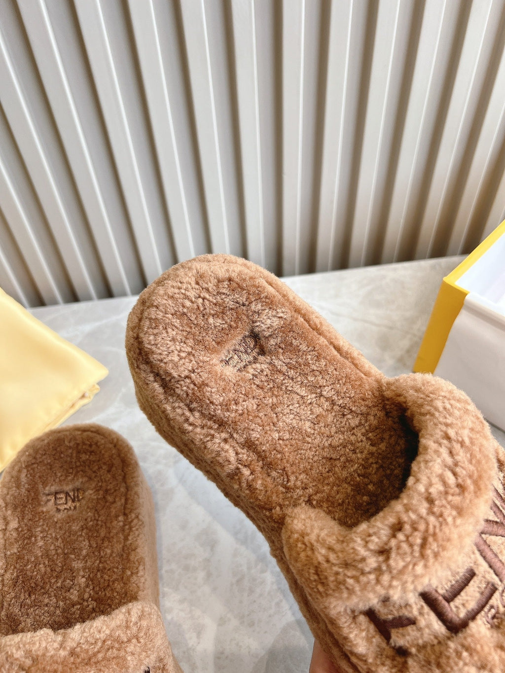 FENDI SLIPPER IN SEPIA BROWN FUR