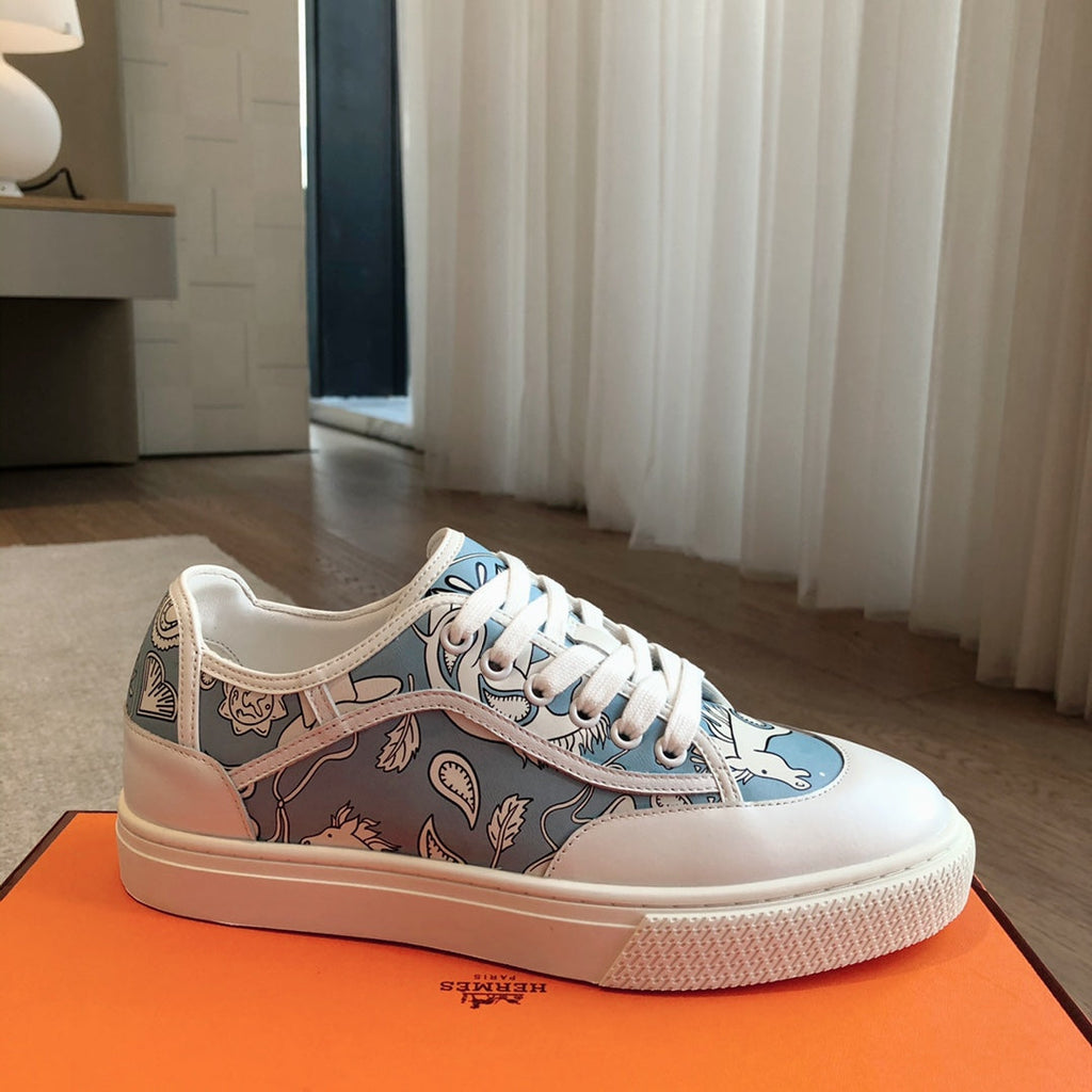 GET SNEAKER WHITE CALFSKIN WITH SKY MOTIFS
