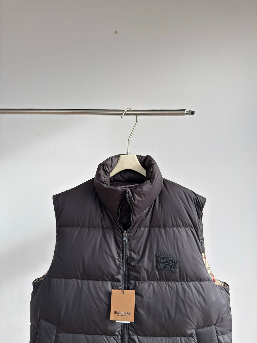 BURBERRY 25S PUFFER VEST 323
