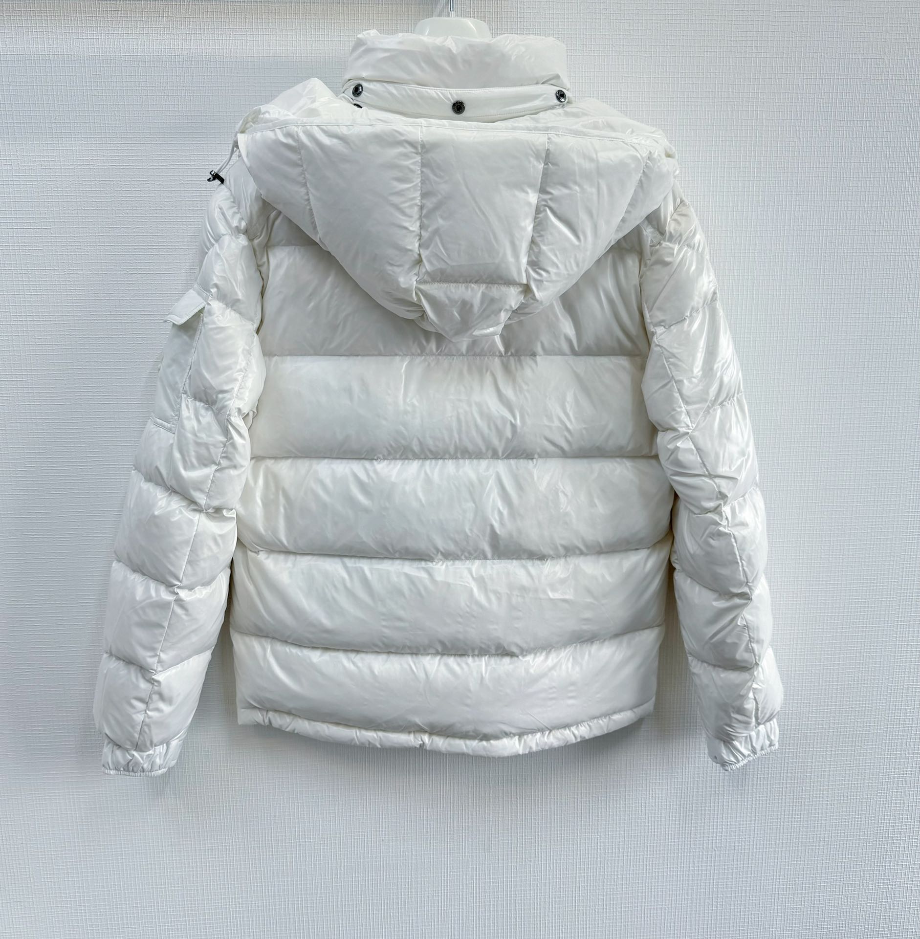 MONCLER 25S GOOSE DOWN JACKET 196