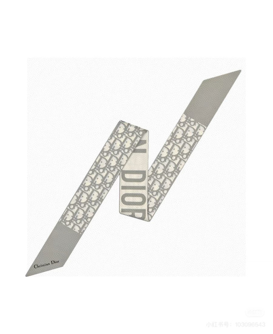 DIOR TWILLY 100 CM IN SILK 714358