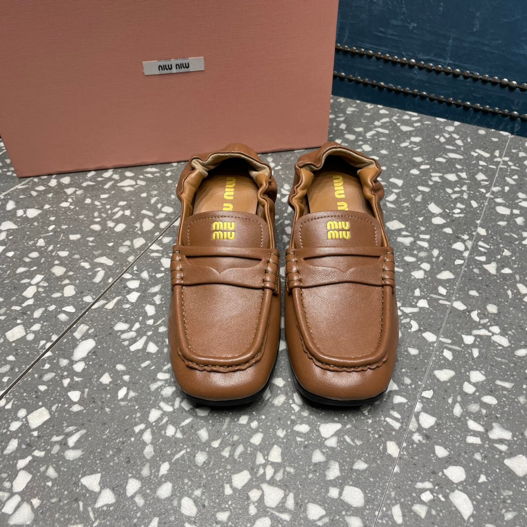 HIGH BROGUE LOAFERS IN CARAMEL BROWN LAMBSKIN