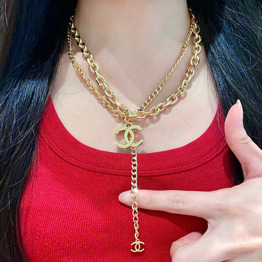 DOUBLE C NECKLACE DOUBLE CHAIN IN GOLD PLATING