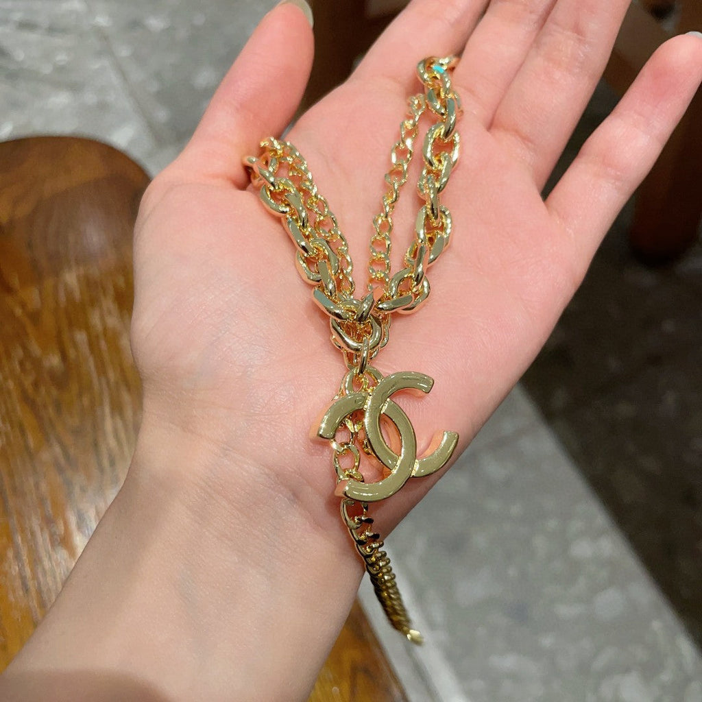 DOUBLE C NECKLACE DOUBLE CHAIN IN GOLD PLATING