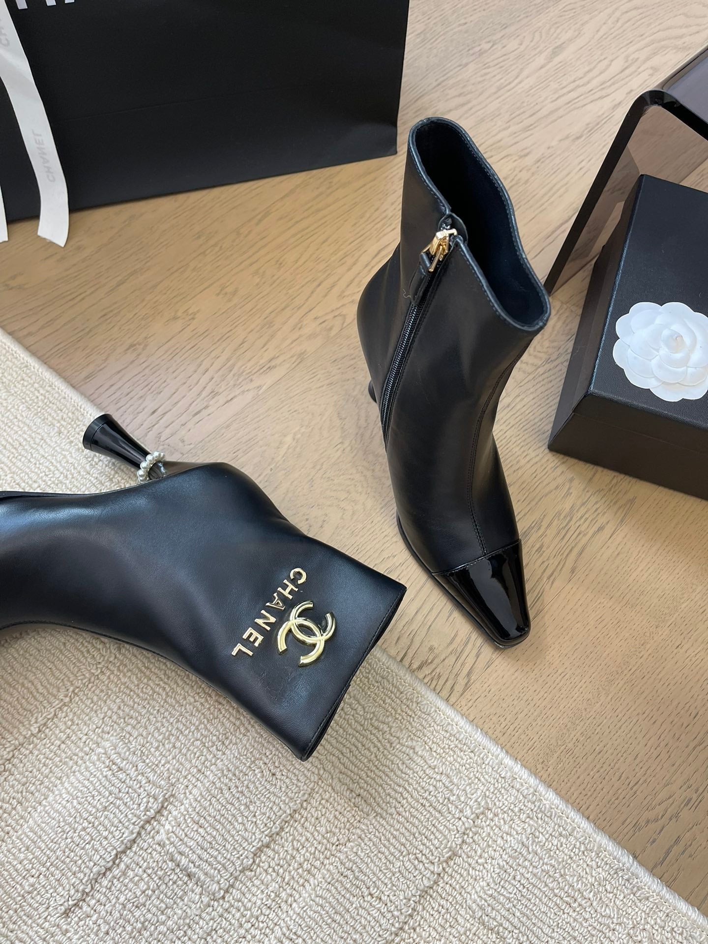 BONGADE BOOTS IN BLACK CALFSKIN