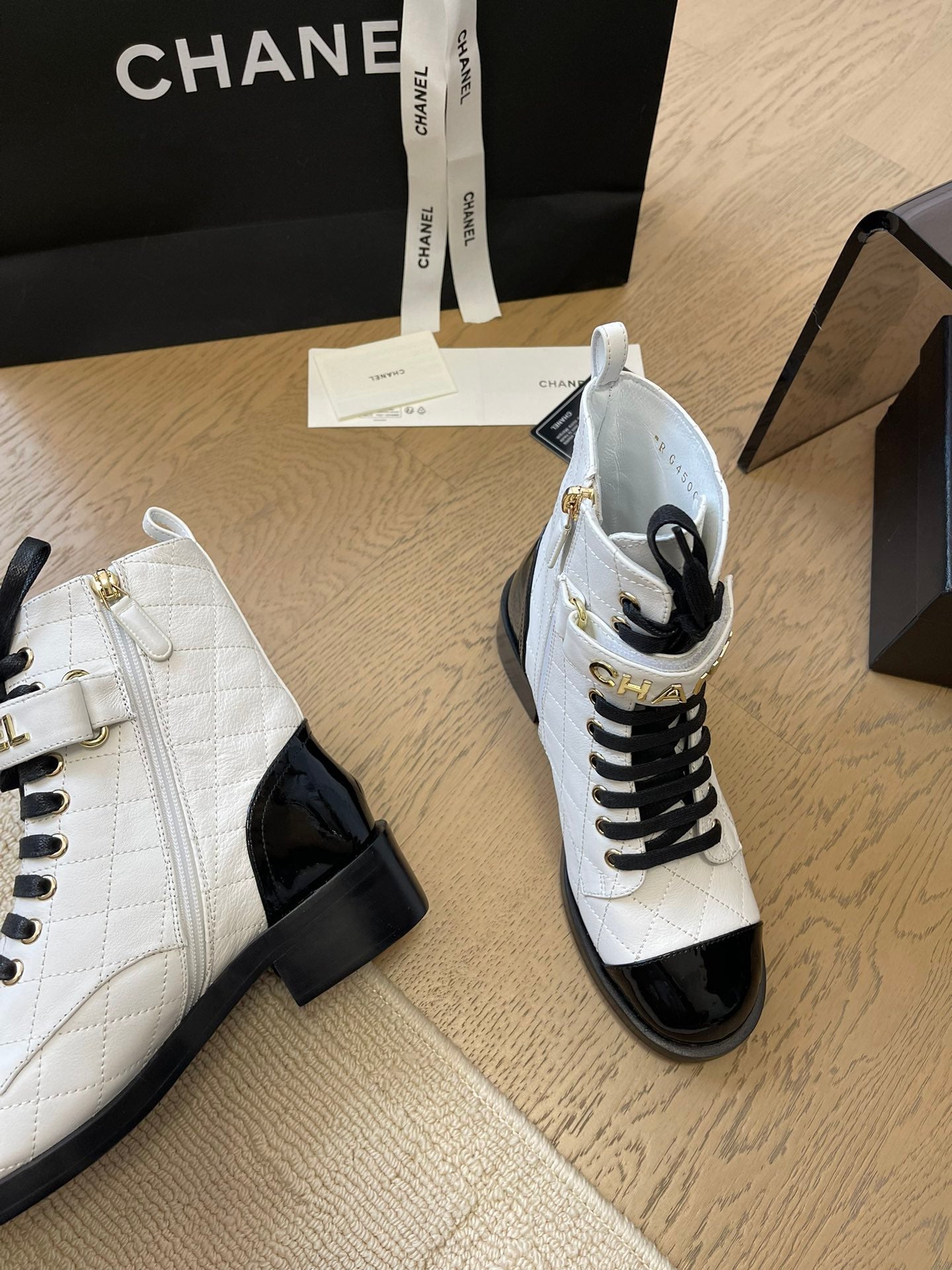 ALPHABET MARTIN BOOTS IN WHITE LAMBSKIN