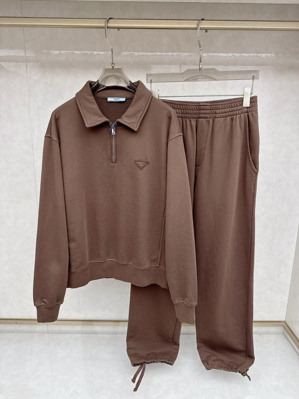 PRADA 25S SWEATSUIT SET 440