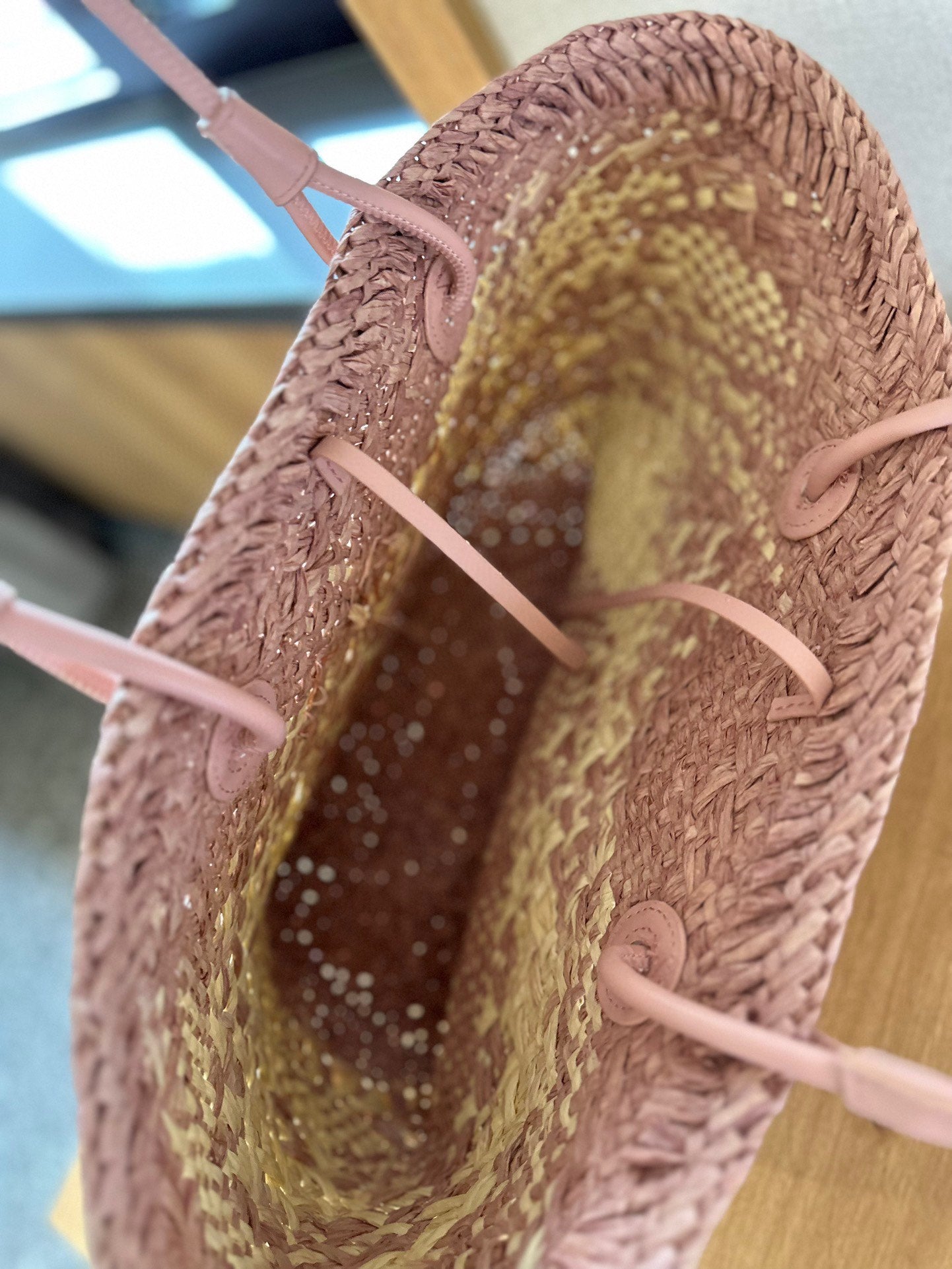 LOE SMALL ANAGRAM BASKET 28 BAG IN TURKISH ROSE IRACA PALM AND CALFSKIN