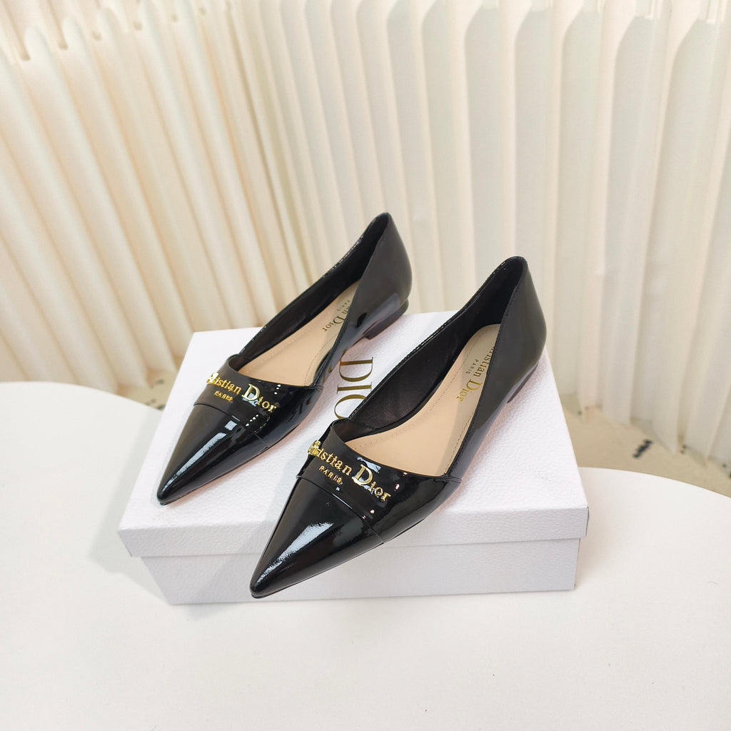 DIOR POINTED BALLET FLATS 25S IN BLACK GLOSSY LEATHER WITH GOLD HARDWARE