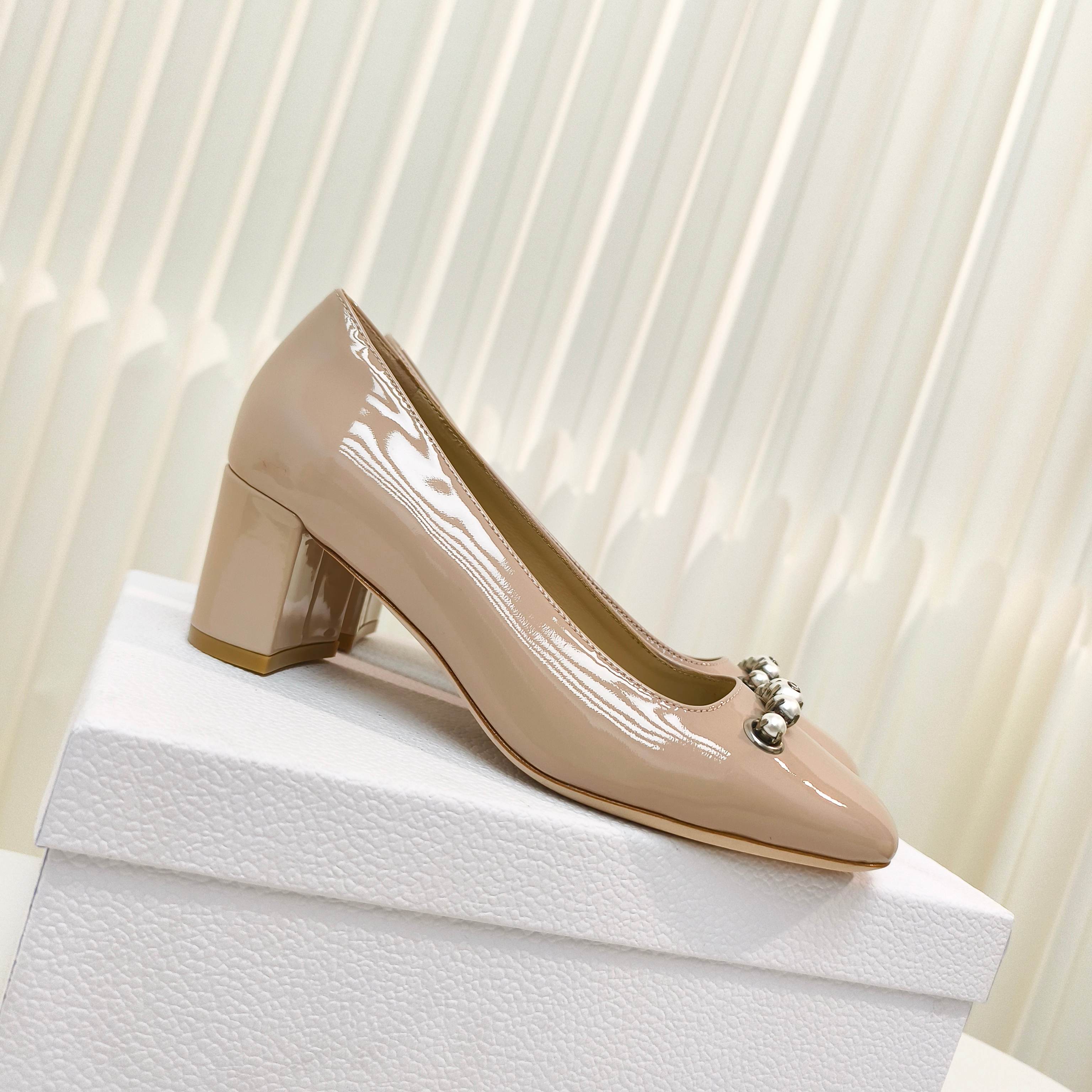DIOR HIGH HEEL 55 MM 25S IN BEIGE LAMBSKIN PEARL DETAILING
