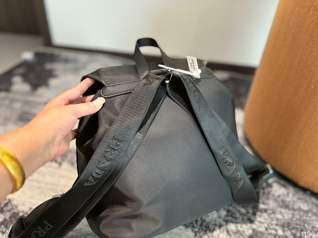 PRA 32 BACKPACK IN BLACK RE-NYLON