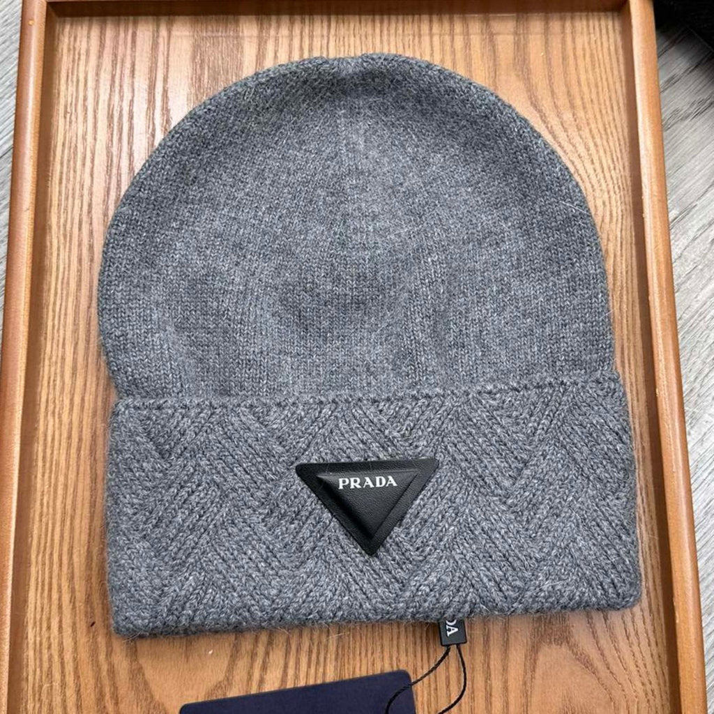 BEANIE HAT IN SHADOW GRAY WOOL AND RABBIT FUR 436396