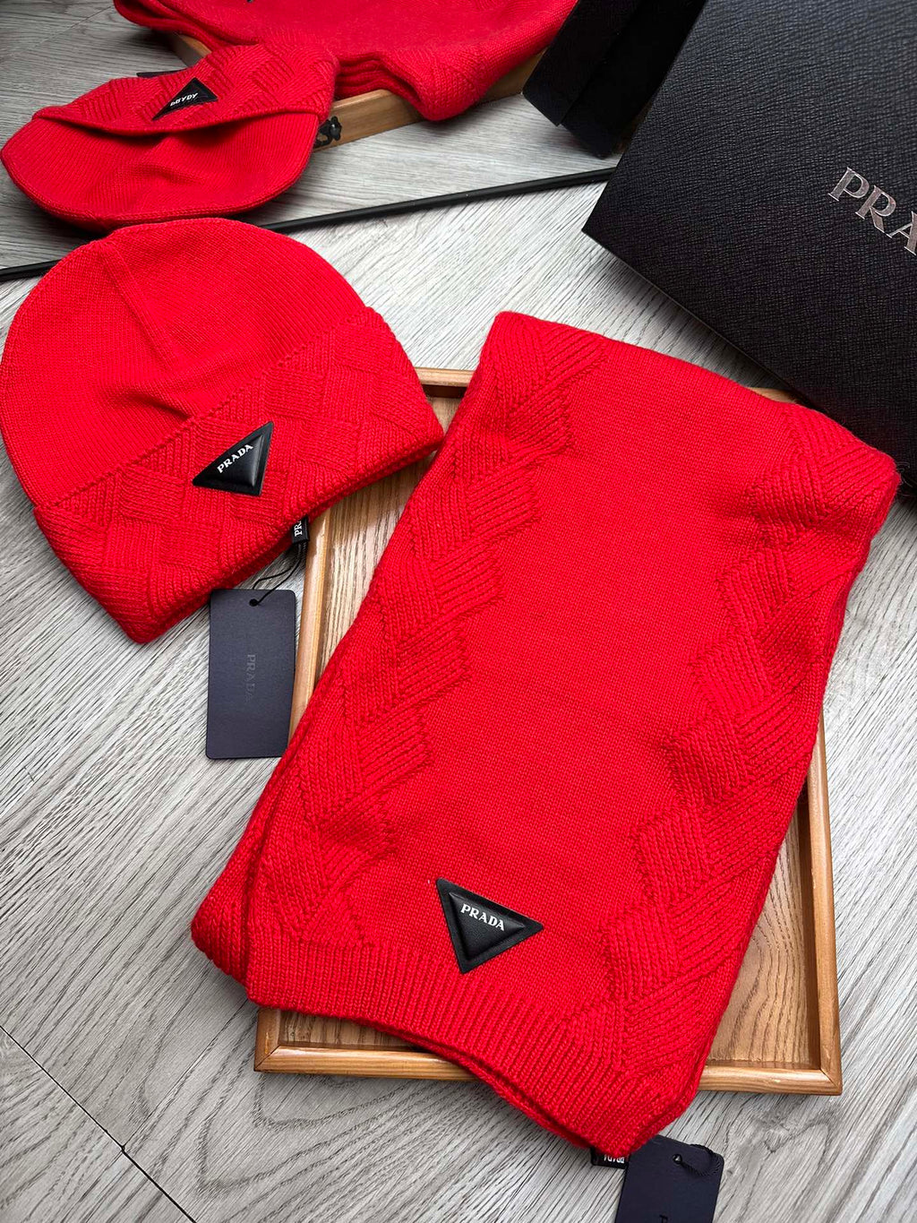 SET SCARF AND HAT IN CHERRY RED WOOL AND RABBIT FUR 397409