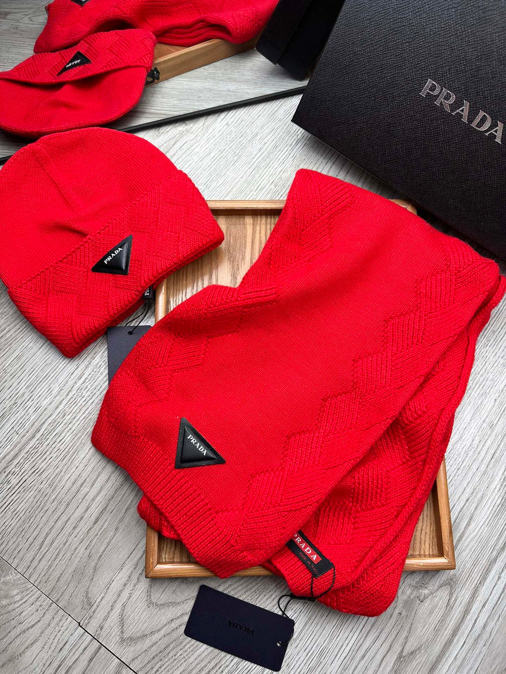 SET SCARF AND HAT IN CHERRY RED WOOL AND RABBIT FUR 397409