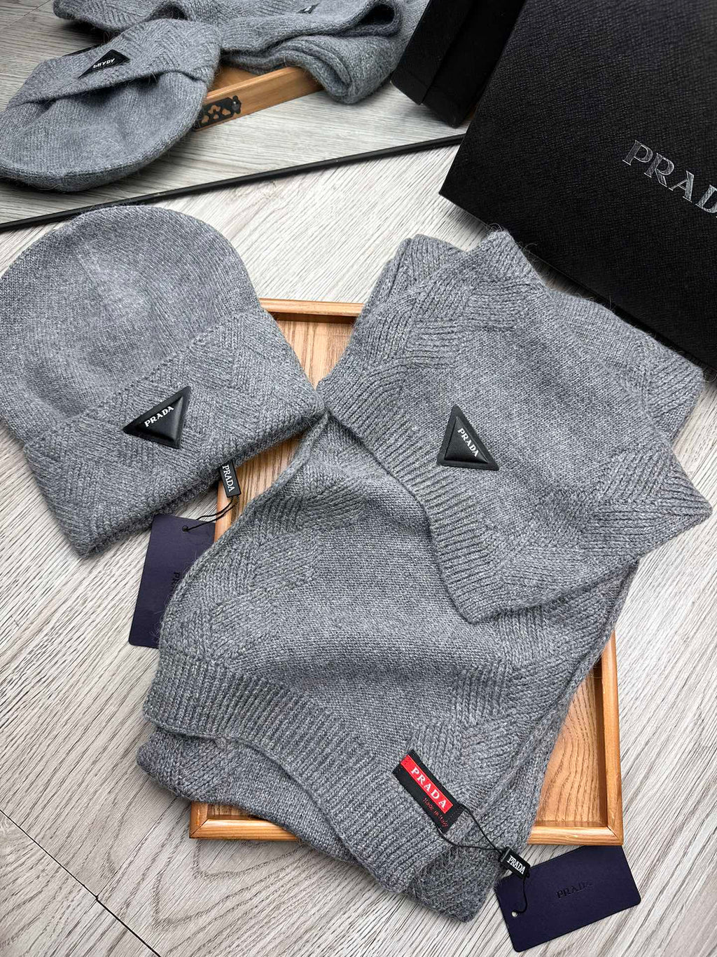 SET SCARF AND HAT IN RHINO GRAY WOOL AND RABBIT FUR 397407