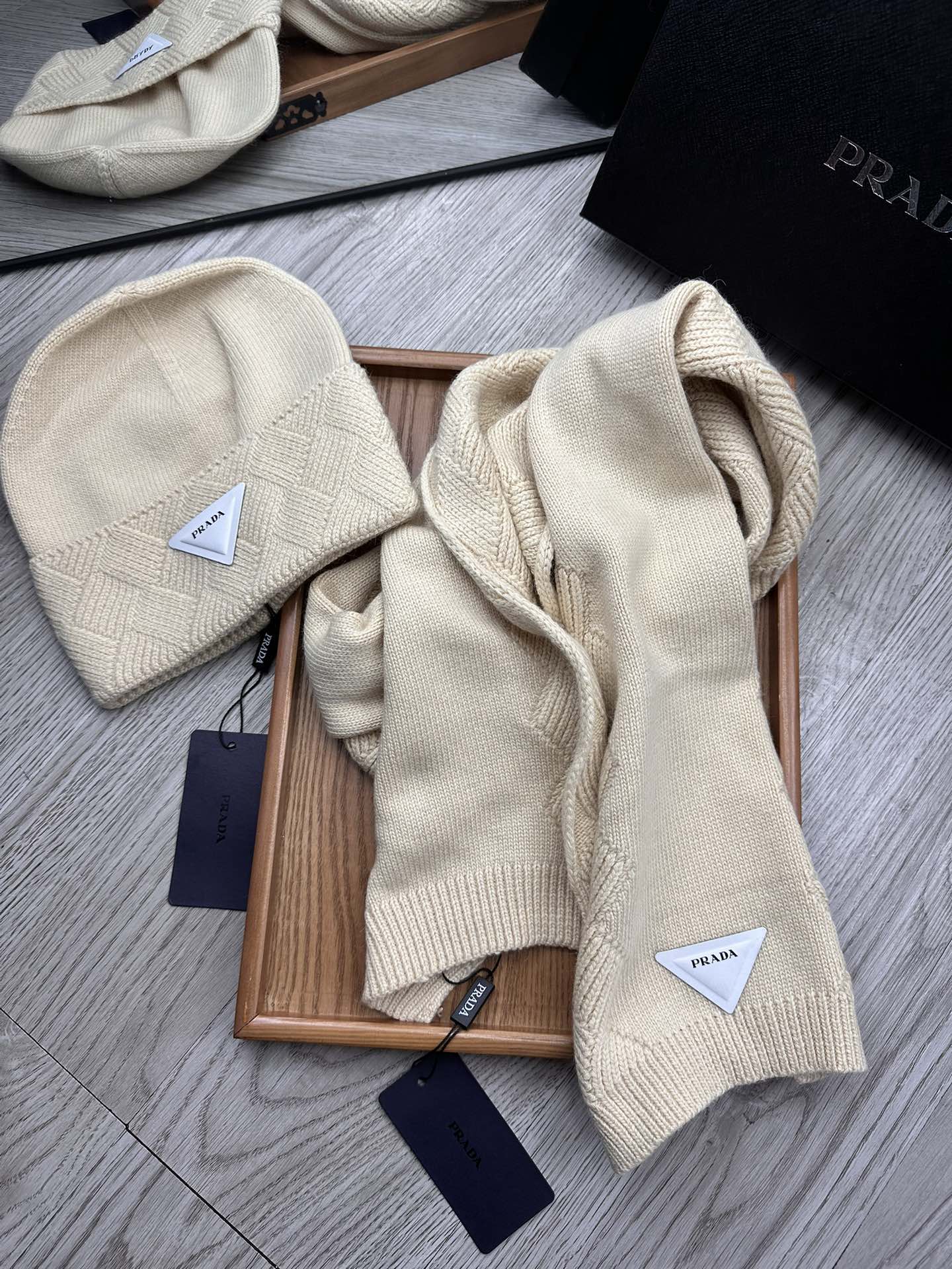 SET SCARF AND HAT IN BISQUE BEIGE WOOL AND RABBIT FUR 397405