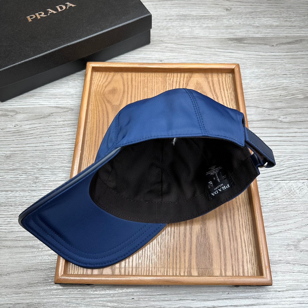 BASEBALL HAT IN NAVY BLUE RE-NYLON 214512