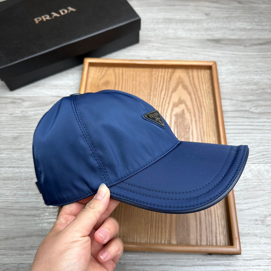 BASEBALL HAT IN NAVY BLUE RE-NYLON 214512