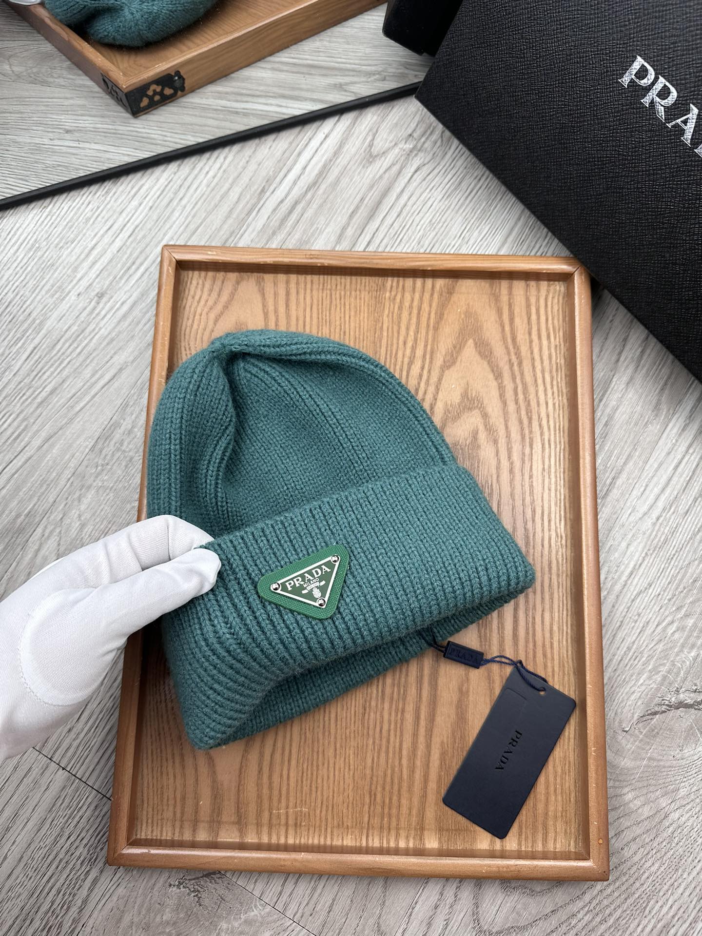 BEANIE HAT IN TEAL GREEN WOOL 332392