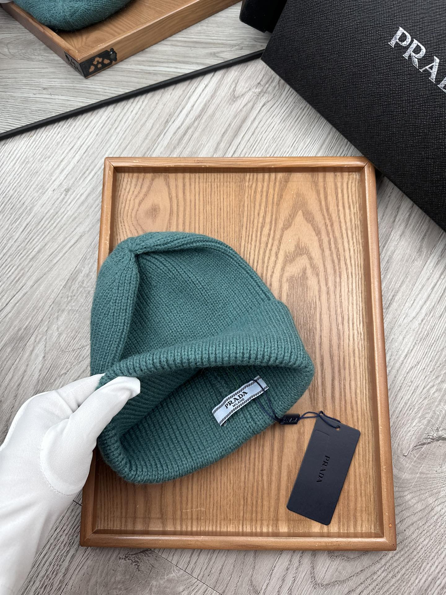BEANIE HAT IN TEAL GREEN WOOL 332392