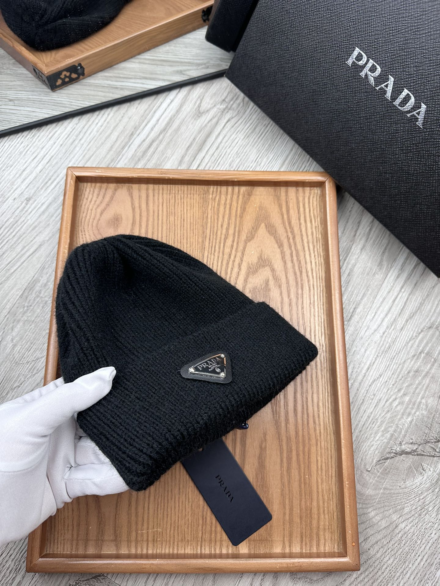 BEANIE HAT IN BLACK WOOL 332393