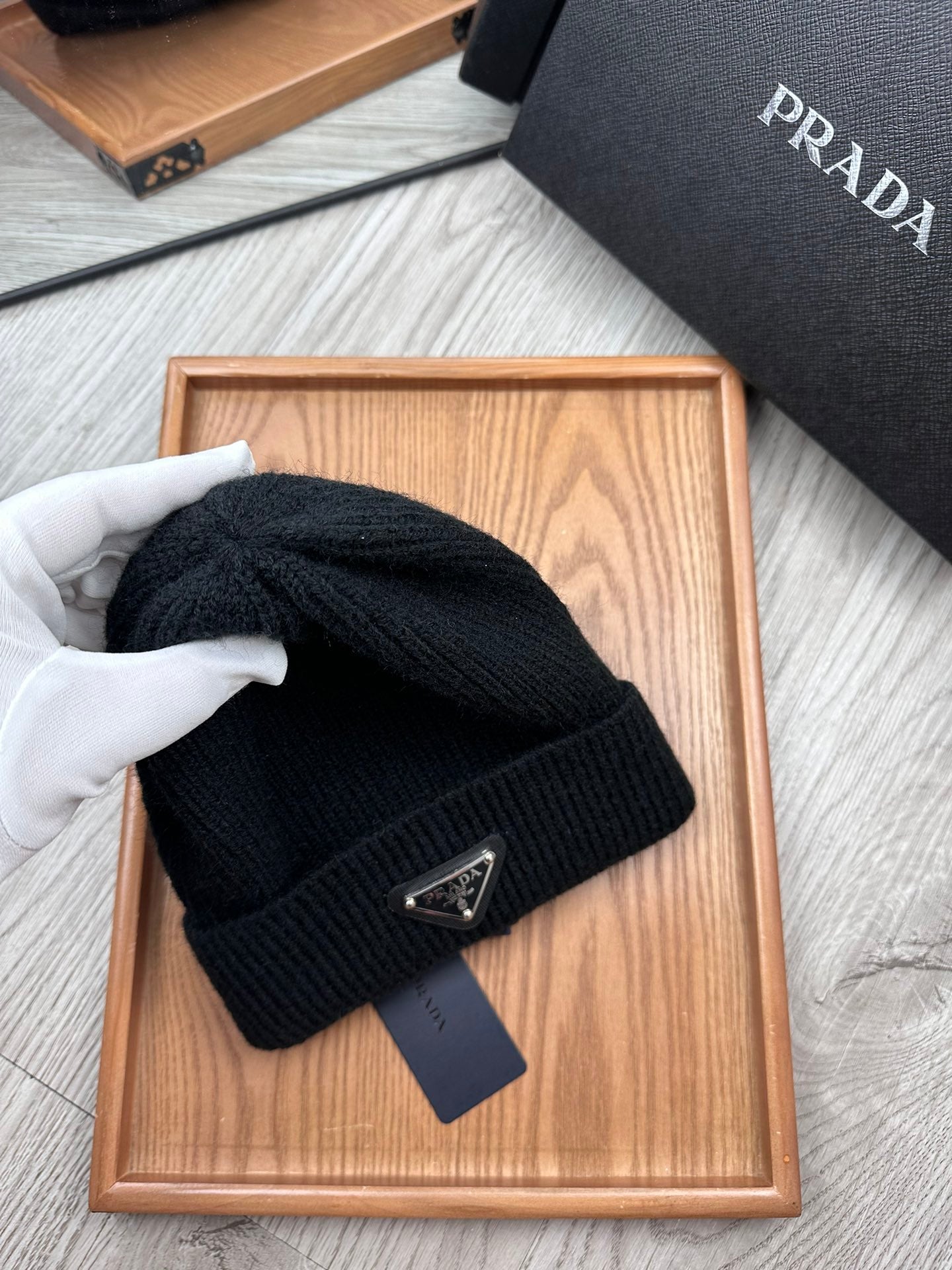 BEANIE HAT IN BLACK WOOL 332393