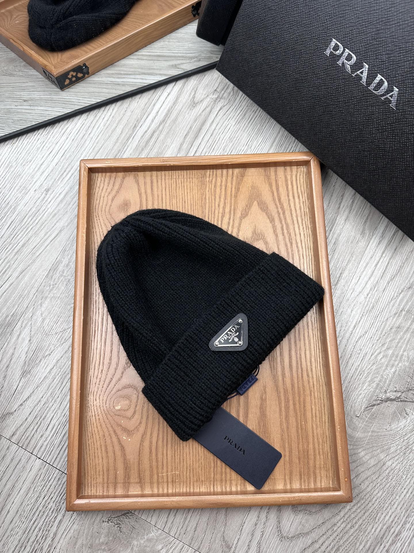 BEANIE HAT IN BLACK WOOL 332393
