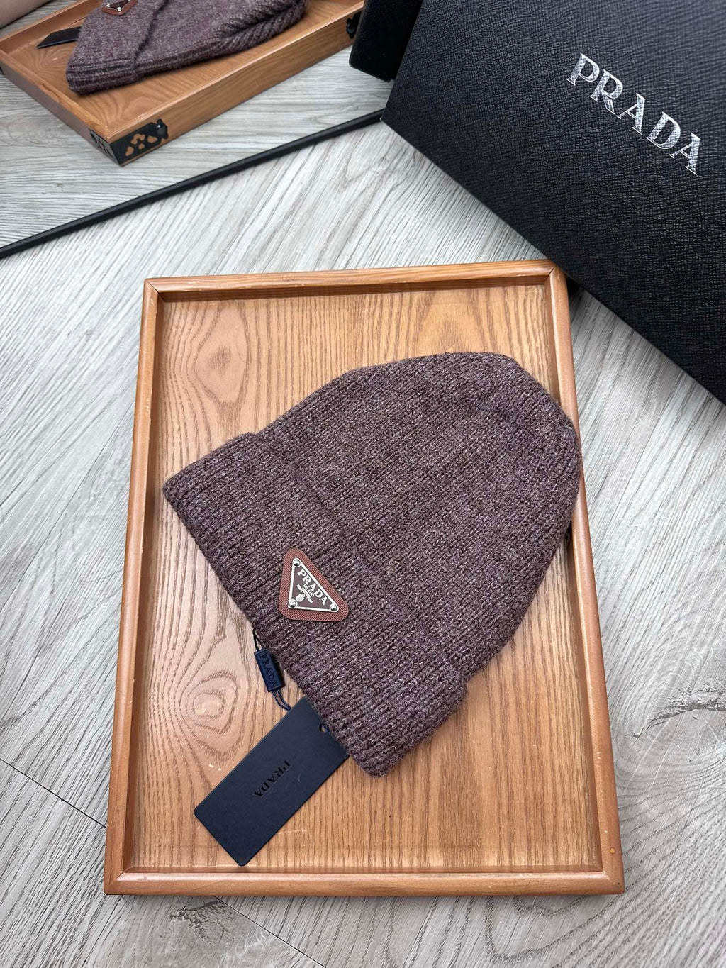 BEANIE HAT IN BRUNETTE BROWN WOOL 332399
