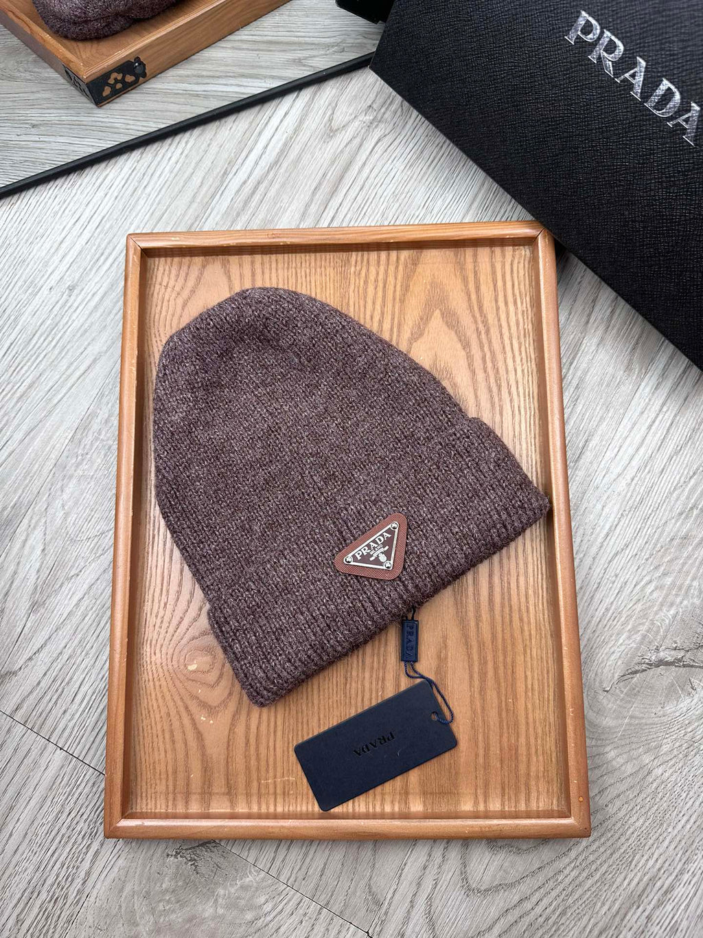 BEANIE HAT IN BRUNETTE BROWN WOOL 332399